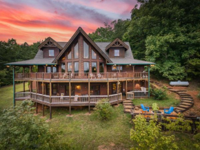 Sky High Lodge by BK Stays. Large Cabin. Amazing Views. Game Room. Jacuzzi. Six Bedrooms. Sleeps 12